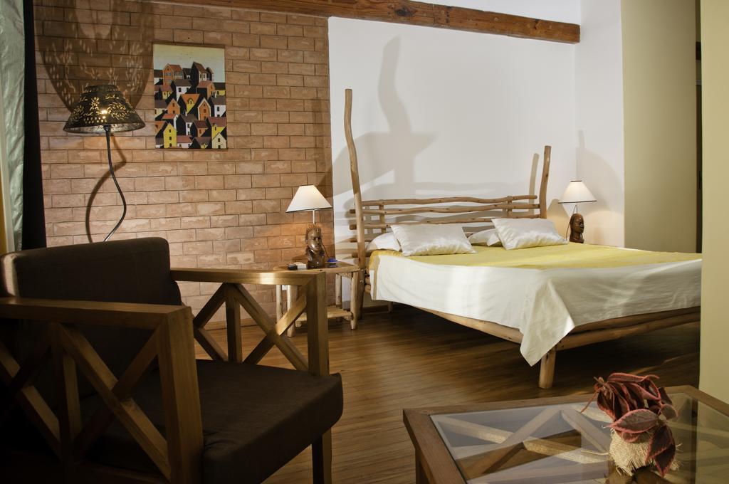 Hotel Restaurant Le Combava Antananarivo Bilik gambar