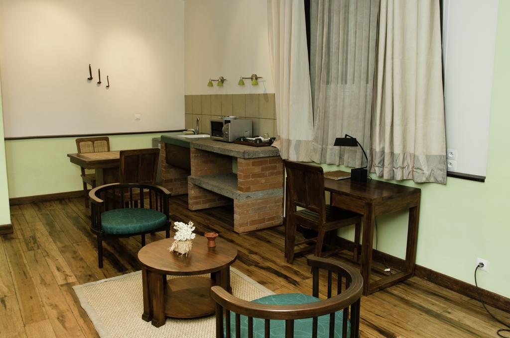 Hotel Restaurant Le Combava Antananarivo Luaran gambar