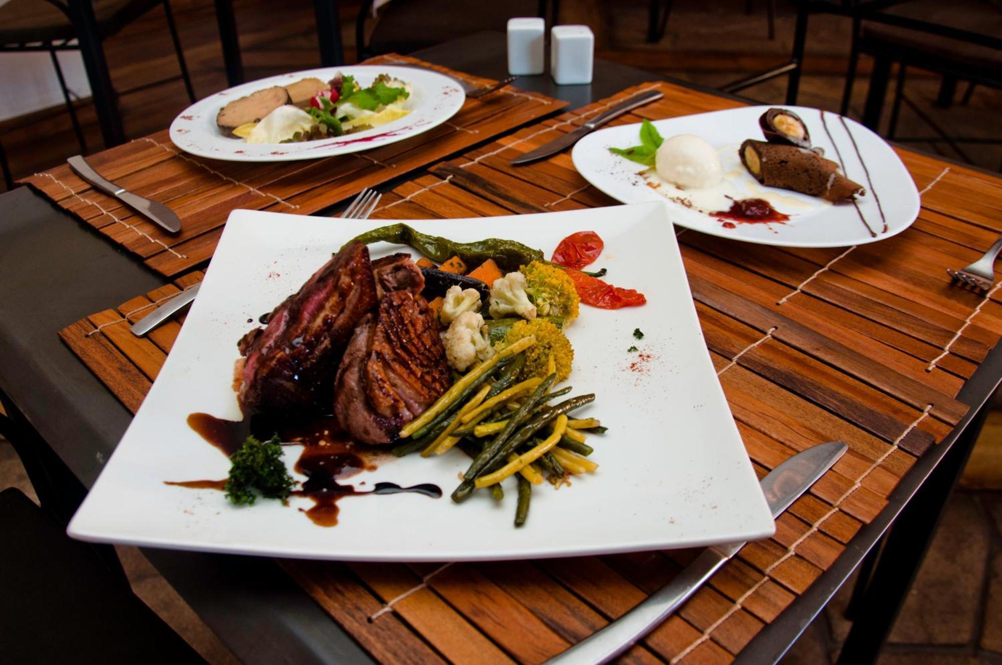 Hotel Restaurant Le Combava Antananarivo Luaran gambar
