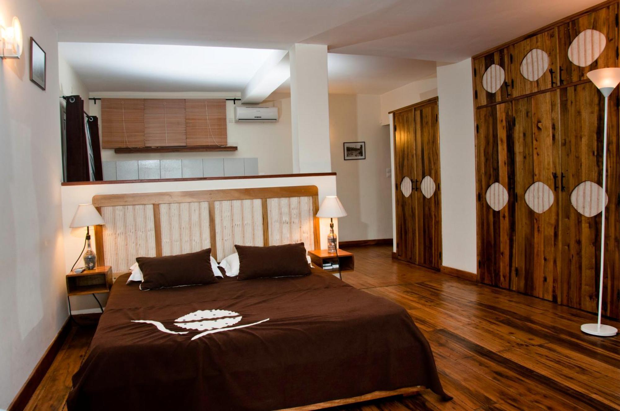 Hotel Restaurant Le Combava Antananarivo Luaran gambar