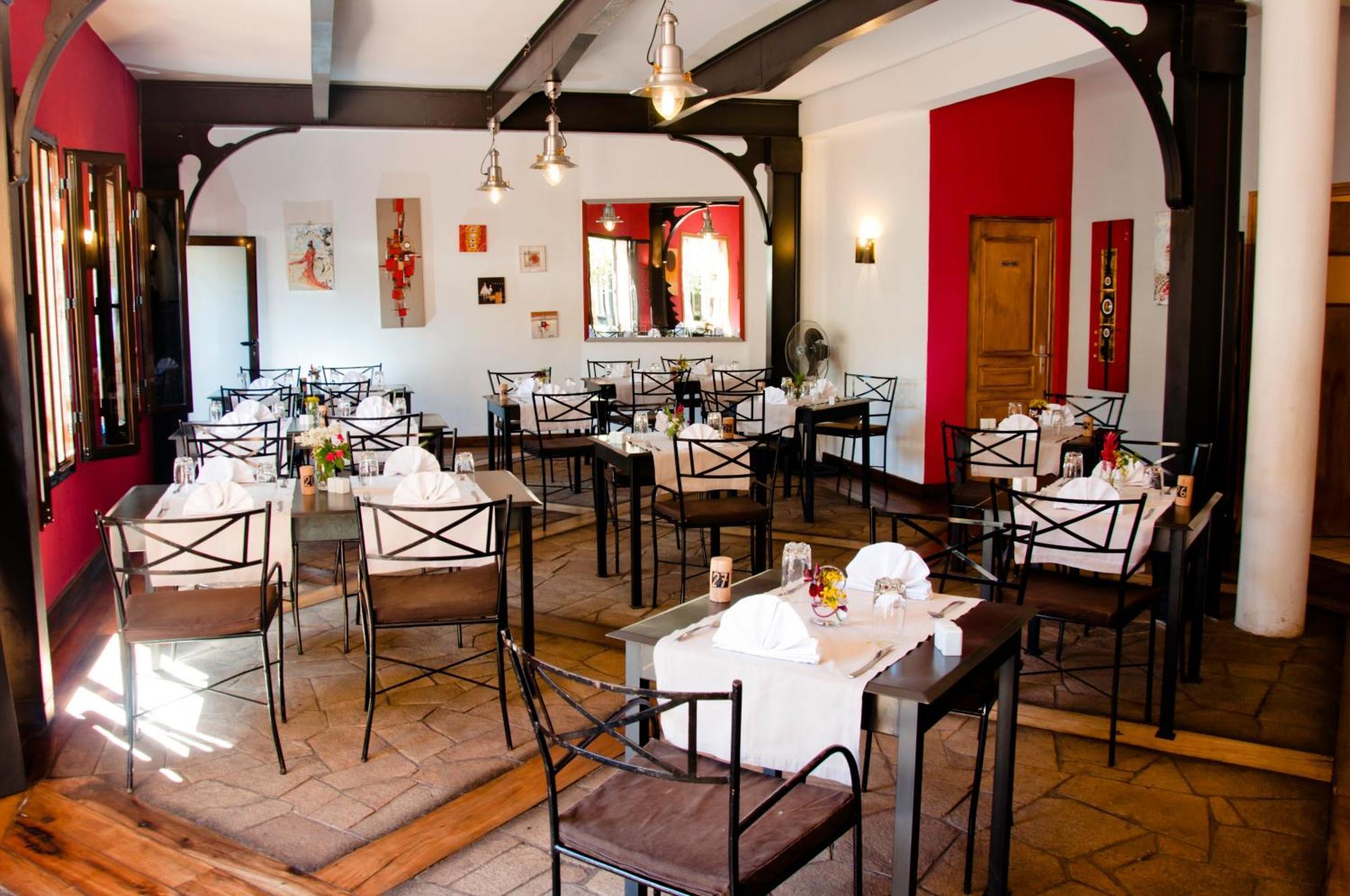 Hotel Restaurant Le Combava Antananarivo Luaran gambar