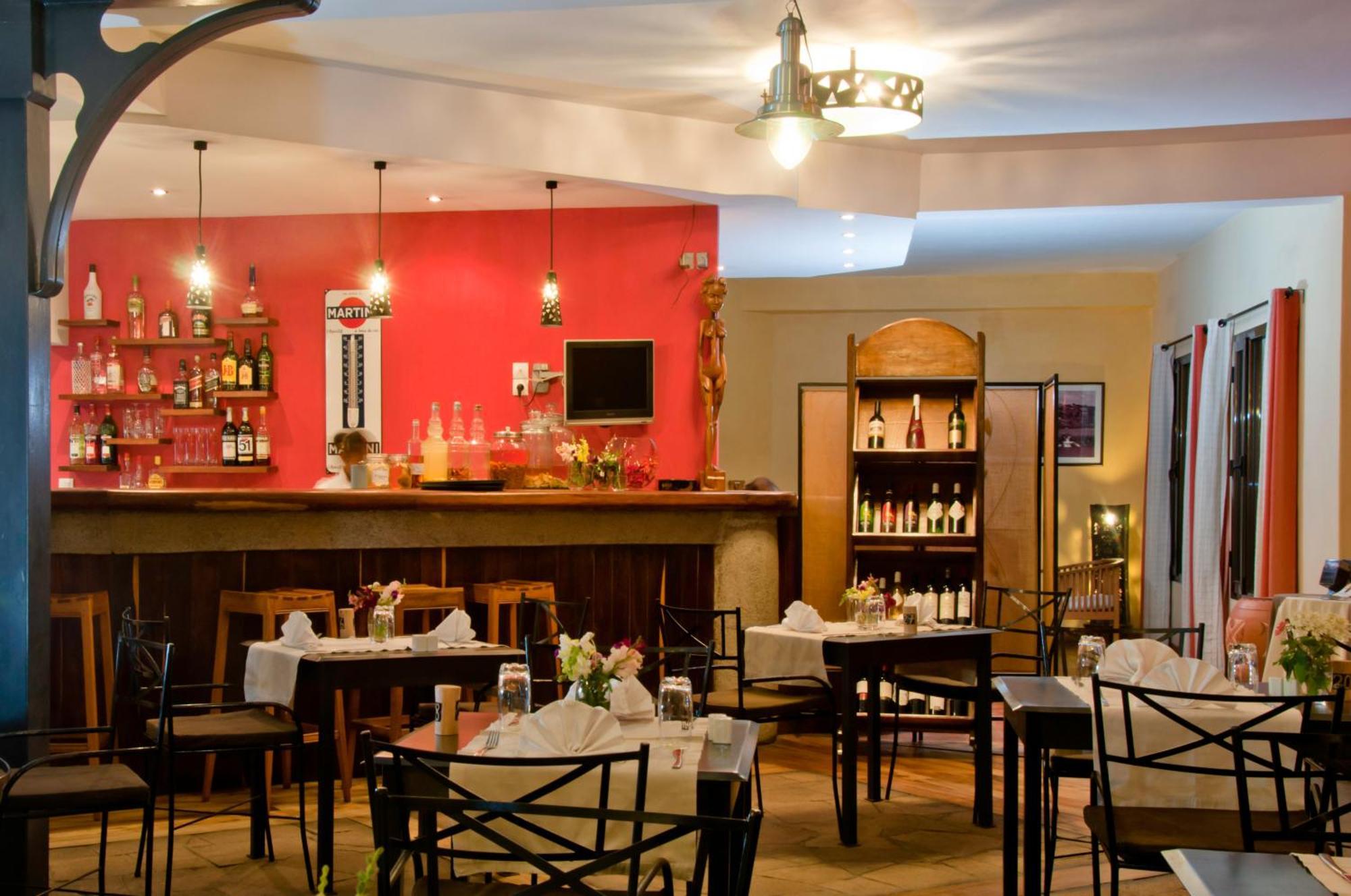 Hotel Restaurant Le Combava Antananarivo Luaran gambar