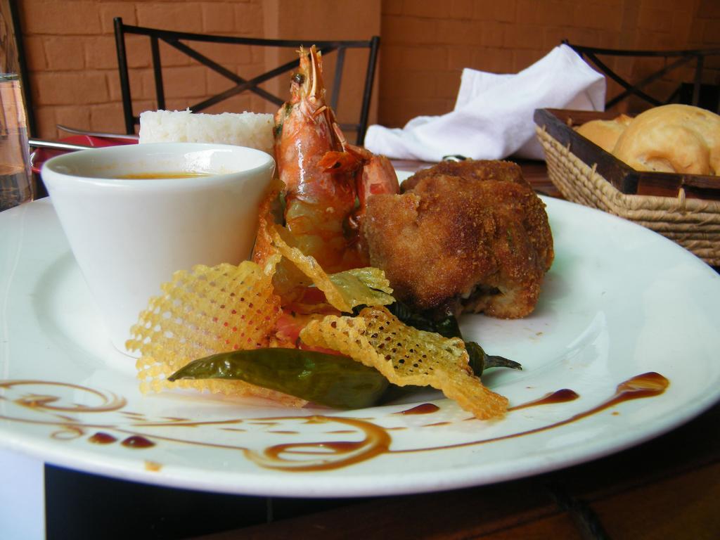 Hotel Restaurant Le Combava Antananarivo Luaran gambar